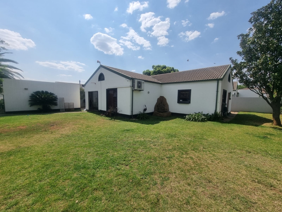 2 Bedroom Property for Sale in Vaalpark Free State